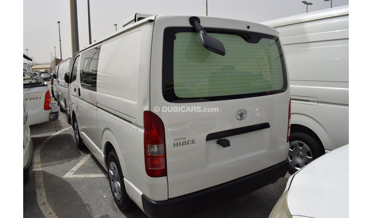 Toyota Hiace GL - Standard Roof Toyota hiace 6 seater chiller van, model:2017. Excellent condition