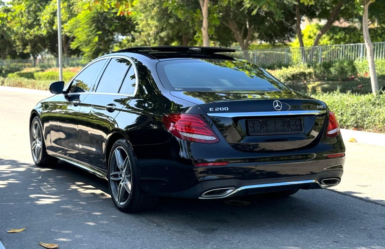 مرسيدس بنز E200