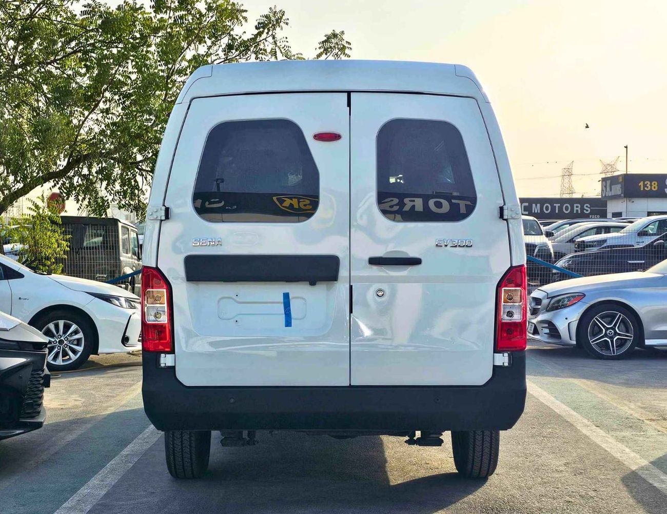 سينو جولد سينا إي في 300 ELECTRIC / PASSENGER 9 SEATS / DUAL CHRAGING PORT (CODE # SEVP25)