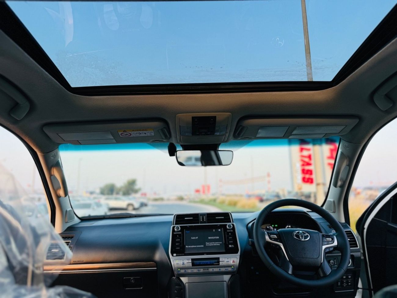 تويوتا برادو TXL limited top of the range  RHD