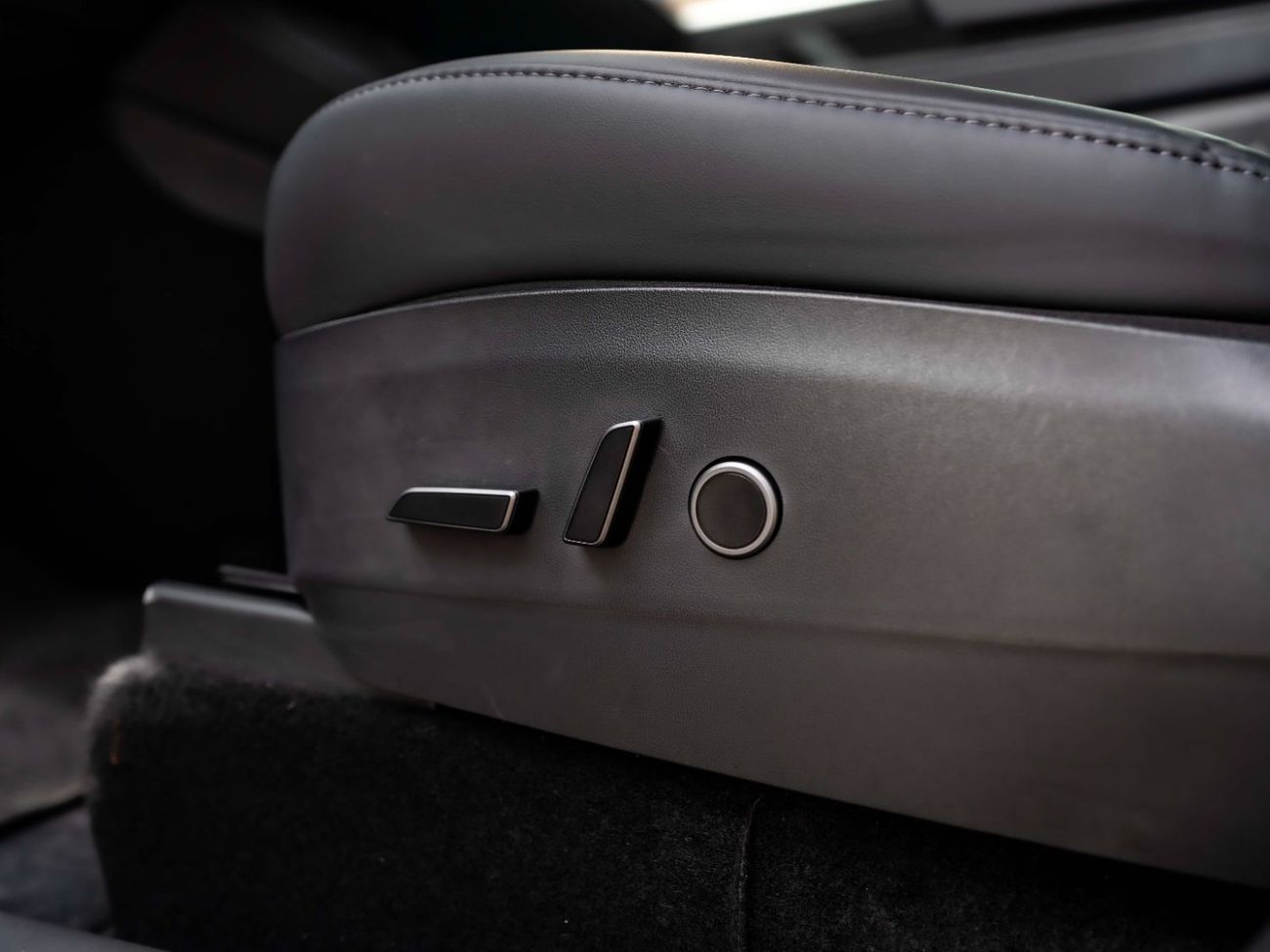 Tesla Model Y Long Range (AWD)