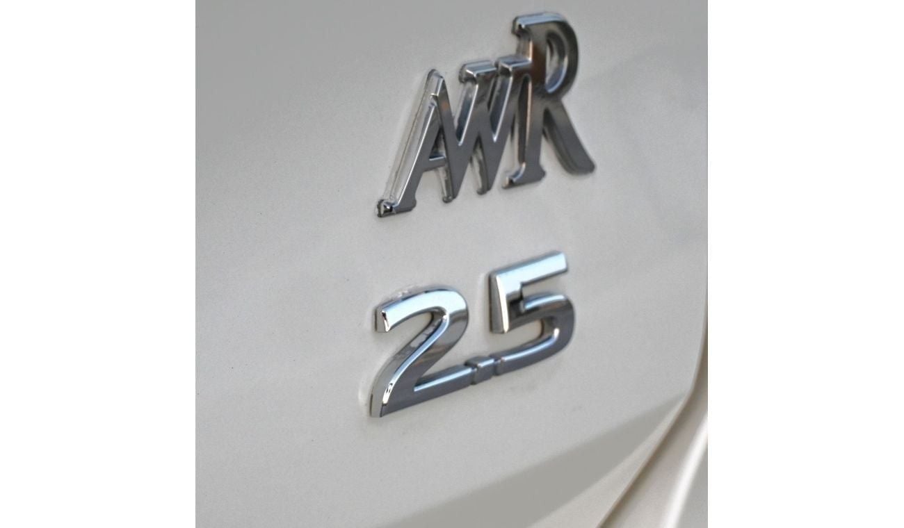 Nissan XTrail Nissan X-Trail 2018 GCC in excellent condition, inside and out