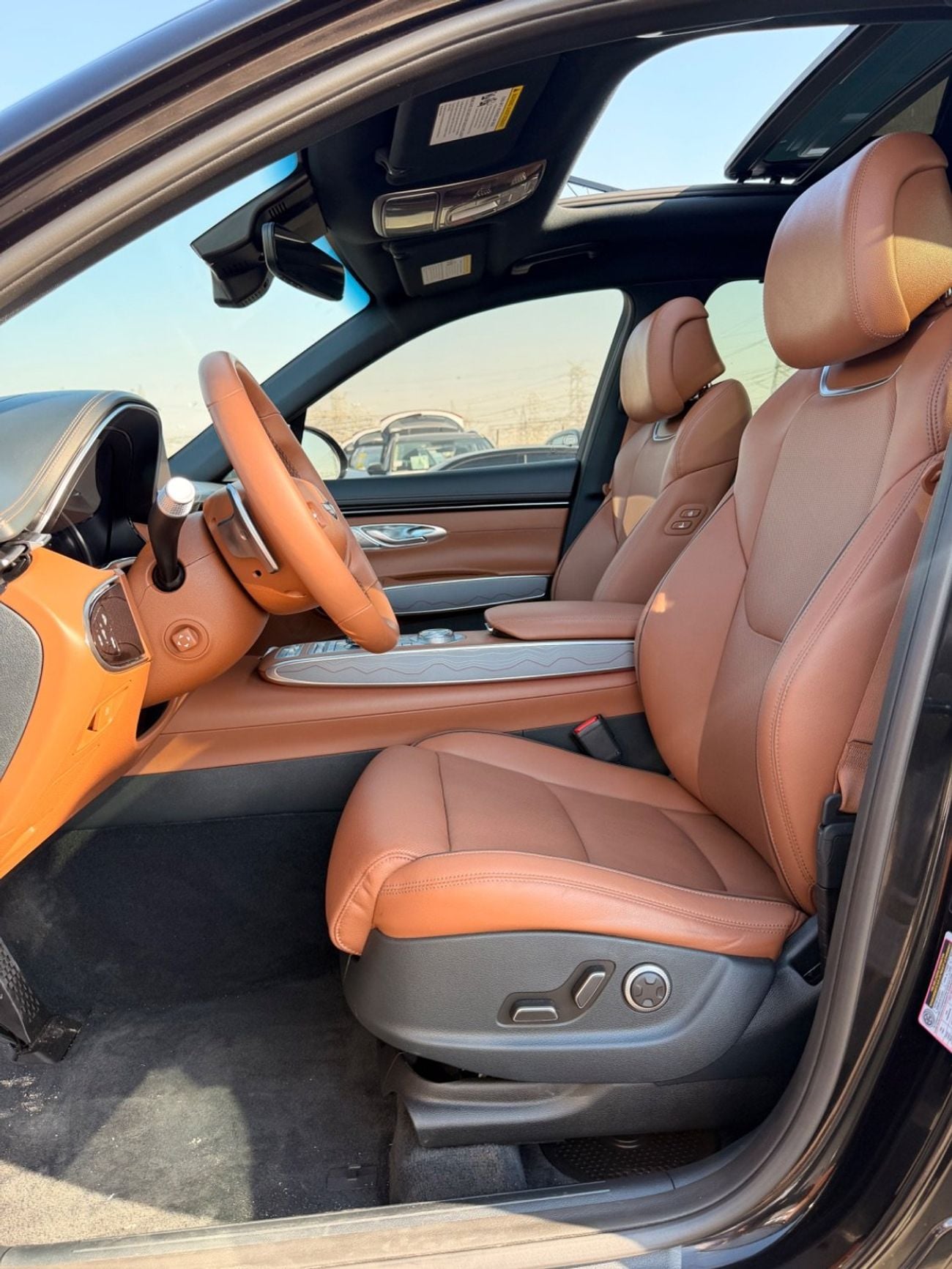 Genesis GV70 Genesis GV70 premium 4WD //  2023 panoramic, 360 camera// low kilometers full option