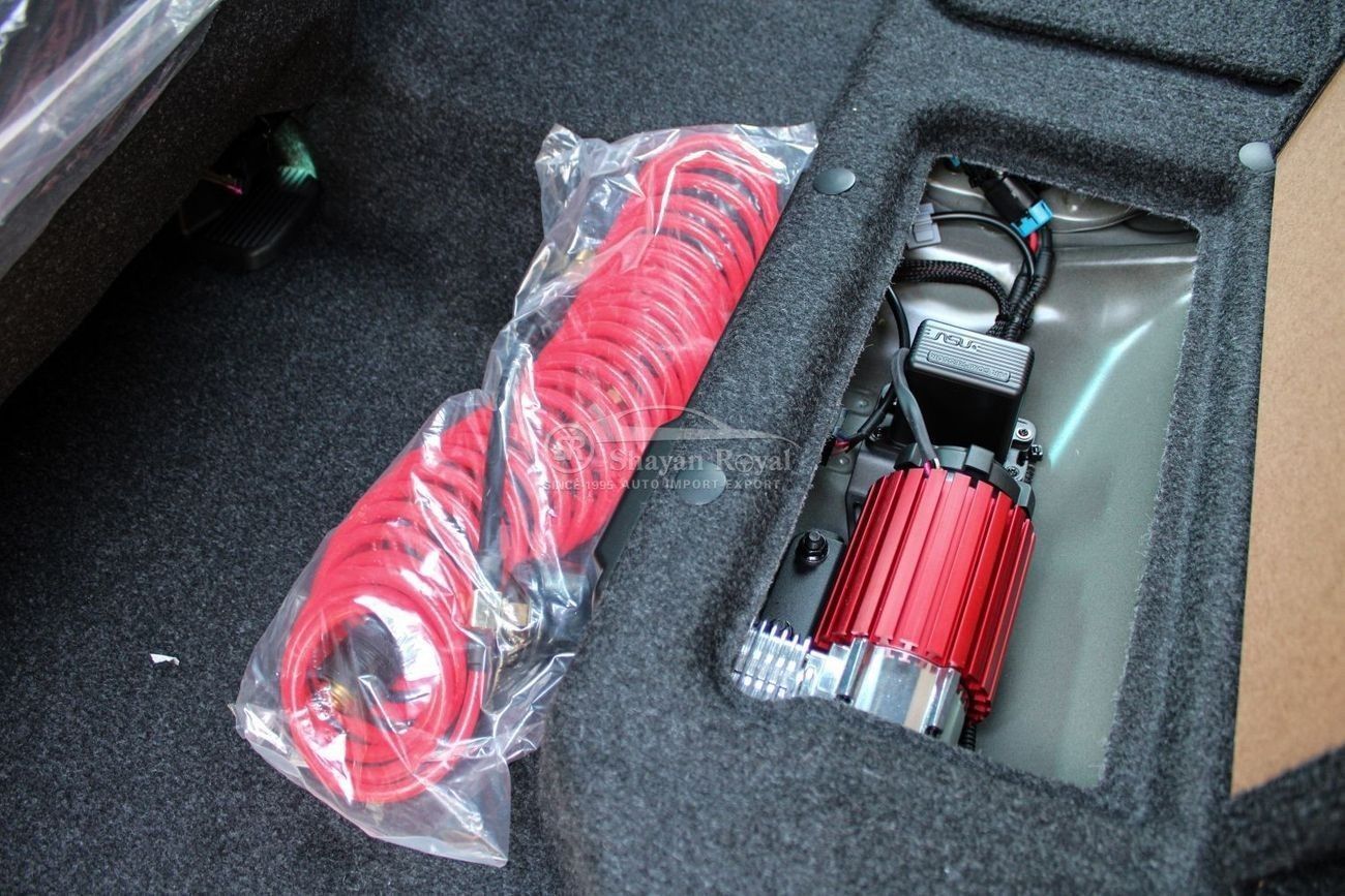 Toyota Hilux LHD 4.0L PETROL V6 4X4 DC ADVENTURE EXCLUSIVE AT 2025MY