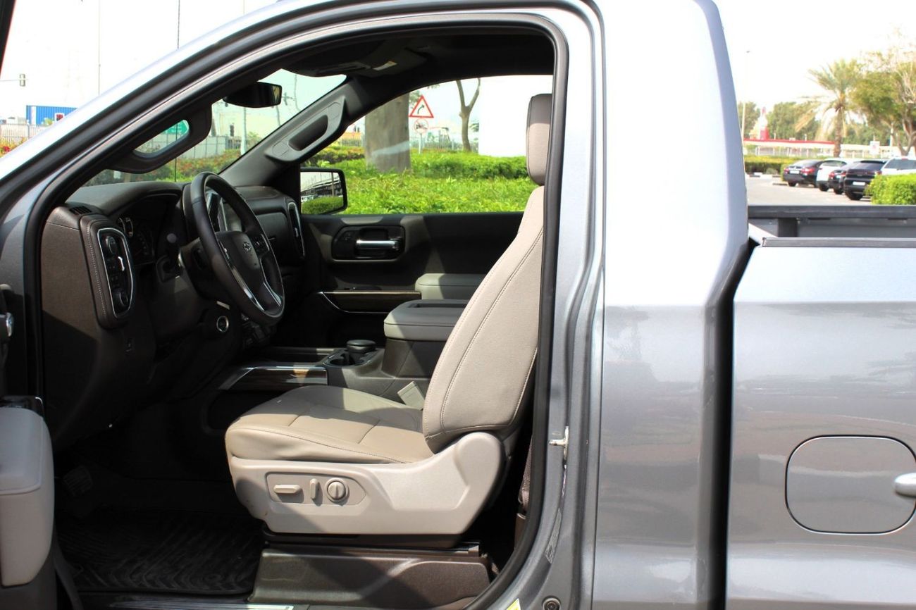 شيفروليه سيلفارادو CHEVROLET SILVERADO RST 2020 GCC LOW MILEAGE SINGLE OWNER IN MINT CONDITION