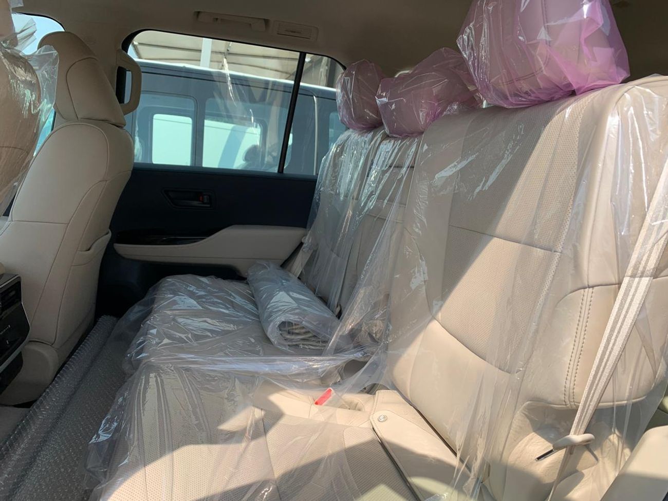 تويوتا لاند كروزر LAND CRUISER GXR 4.0L V6 PETROL GCC