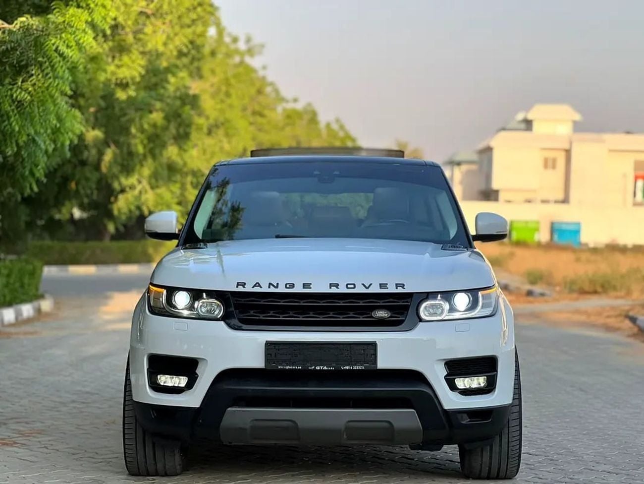 Land Rover Range Rover Sport SE | GCC Specs | Low Mileage