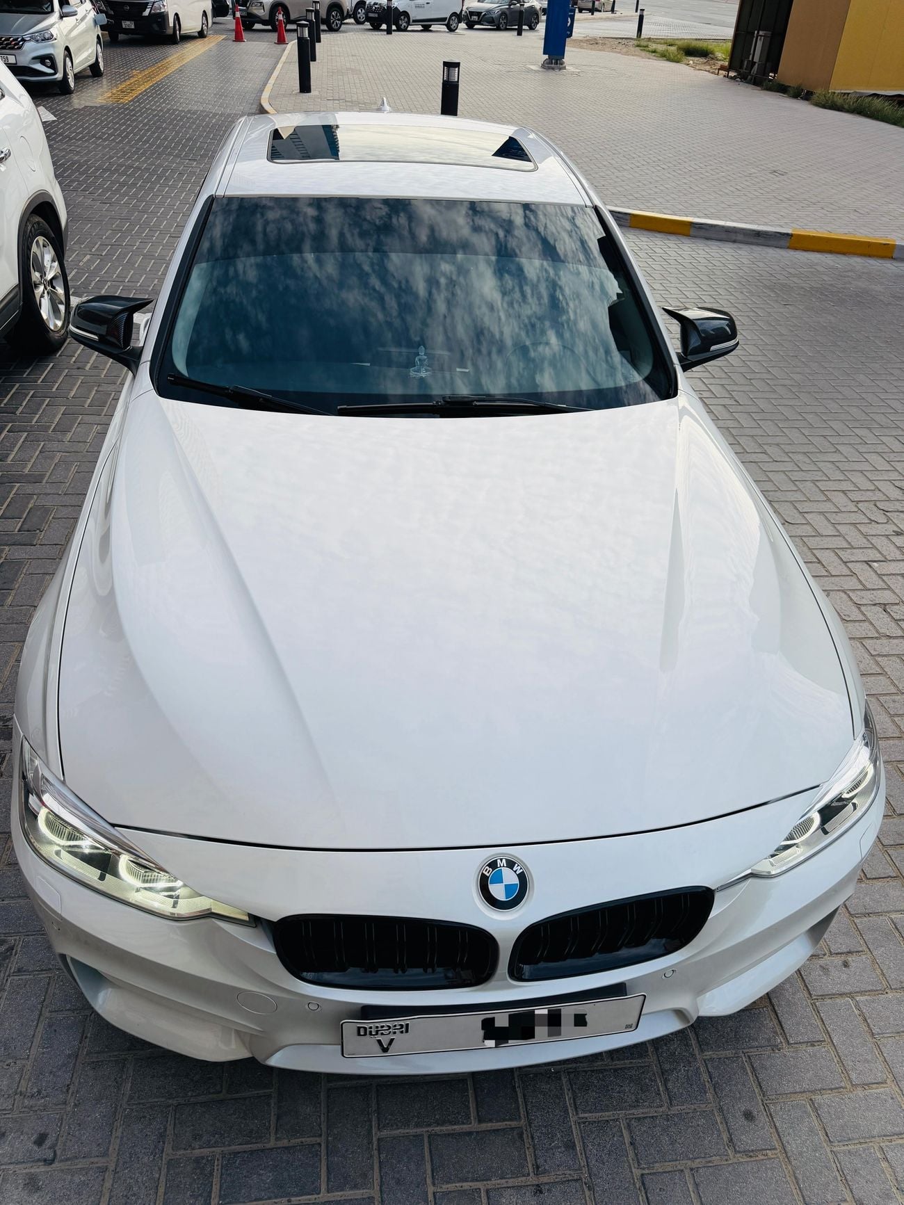 BMW 320i