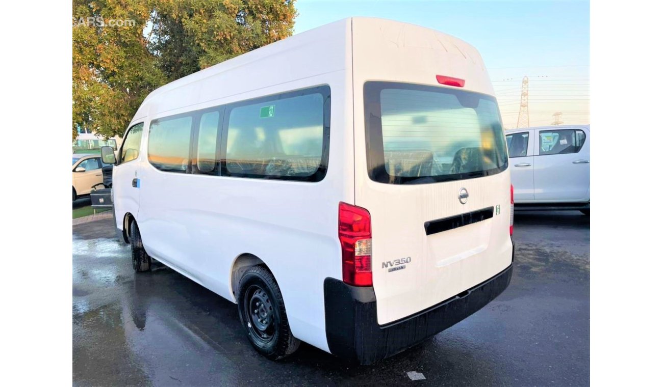 Nissan Urvan 13 seats  /  Diesel