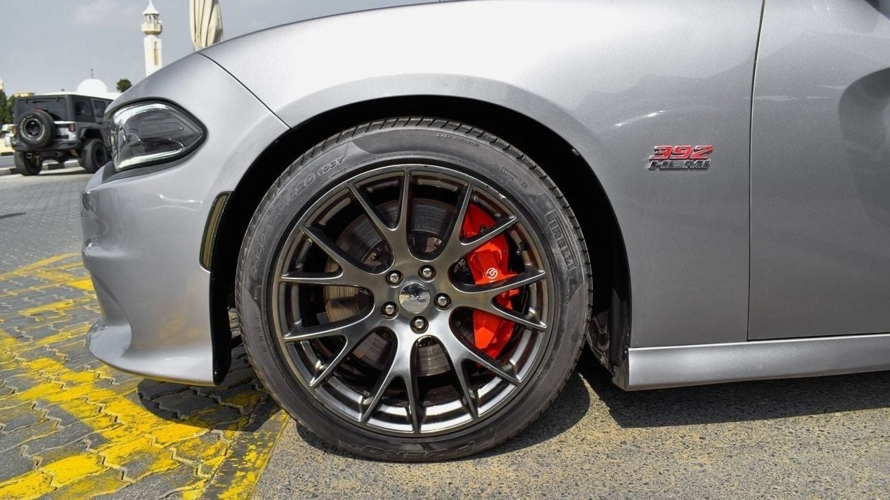 دودج تشارجر SRT8 SRT