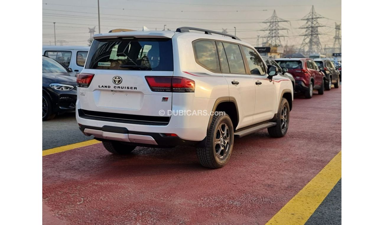 تويوتا لاند كروزر LandCruiser GR Sport خليجي 3.5L Twin Turbo Full Option with Radar & 360 Degree Camera Model 2022
