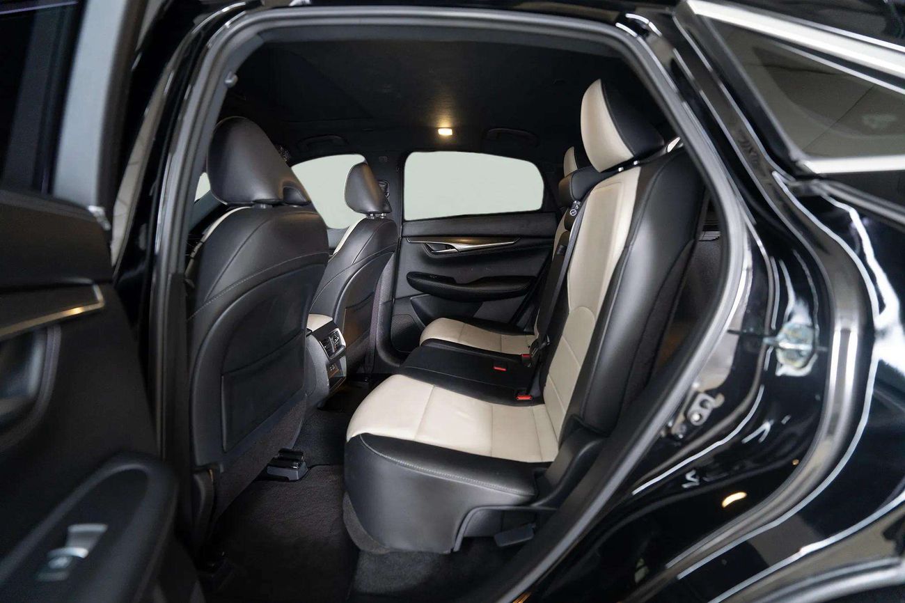 إنفينيتي QX55 LUXE 2.0