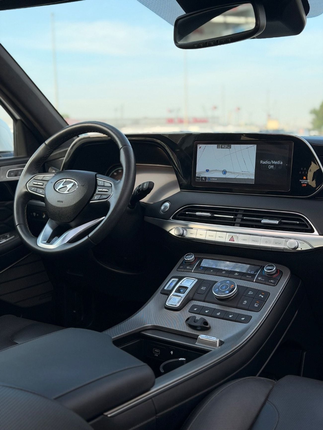 Hyundai Palisade Calligraphy 3.8L / panoramic, 360 camera // head up display full option