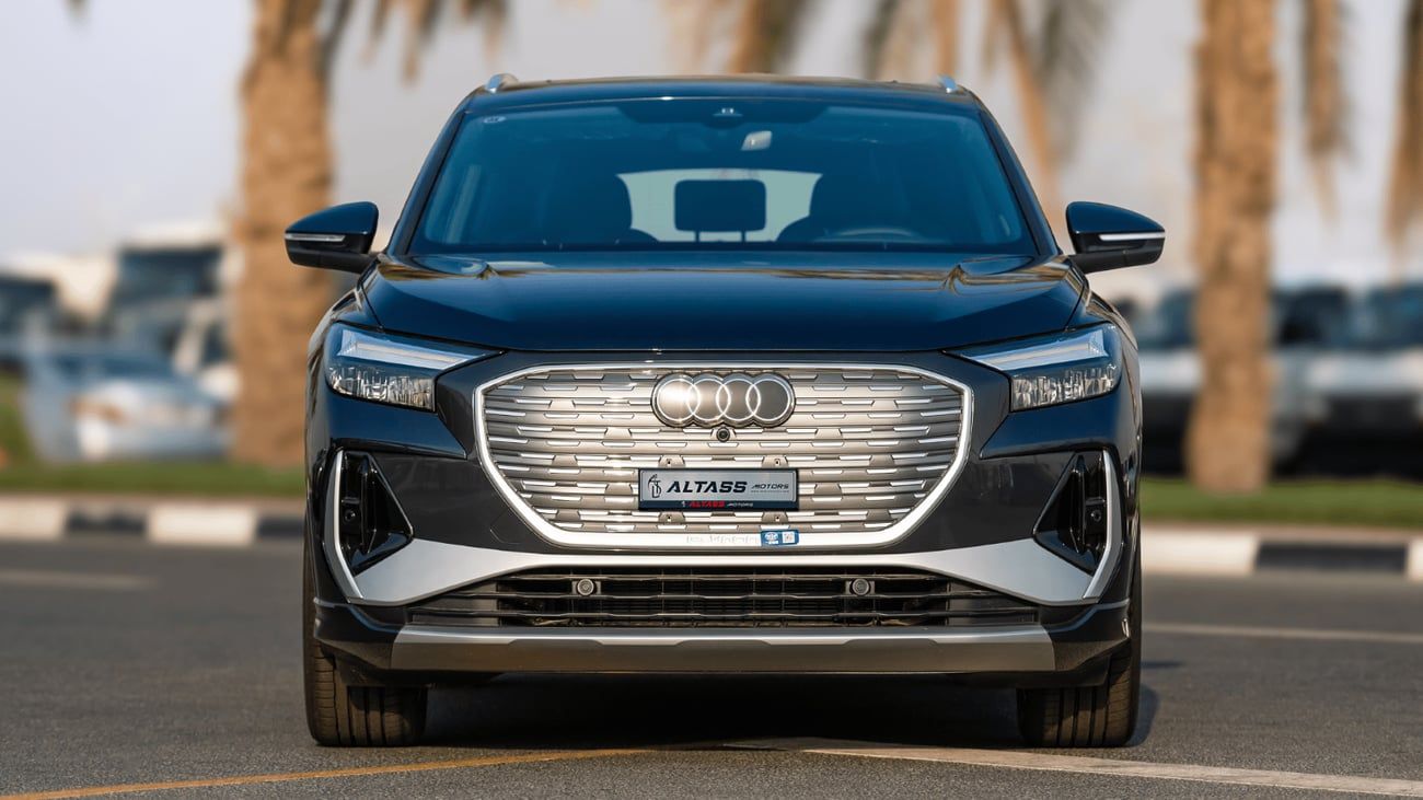Audi Q4 etron 2025 | AUDI E-TRON Q4 40 TOP VERSION [ EXPORT ONLY ]
