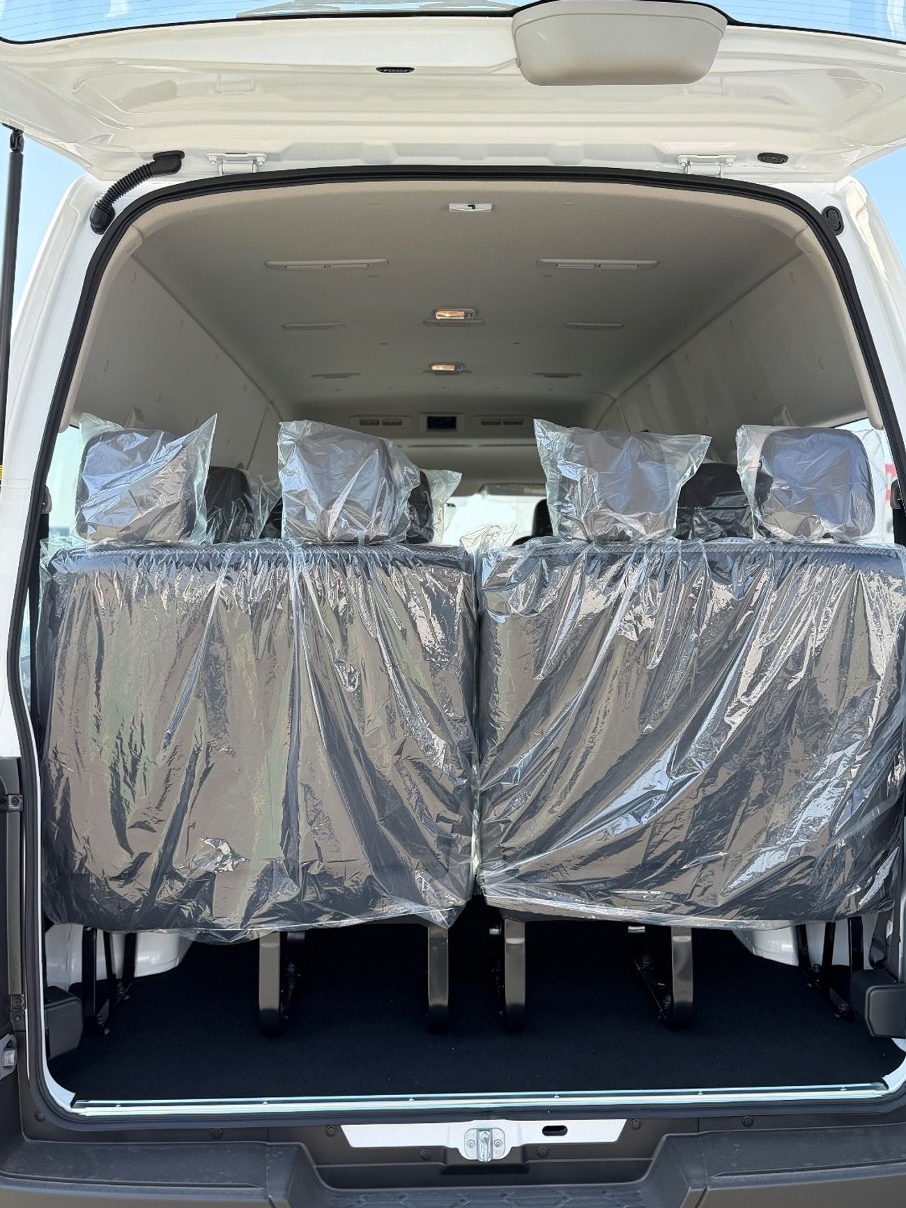 نيسان أورفان Brand NEW 15 SEATER PATROL 2.5L MANUAL