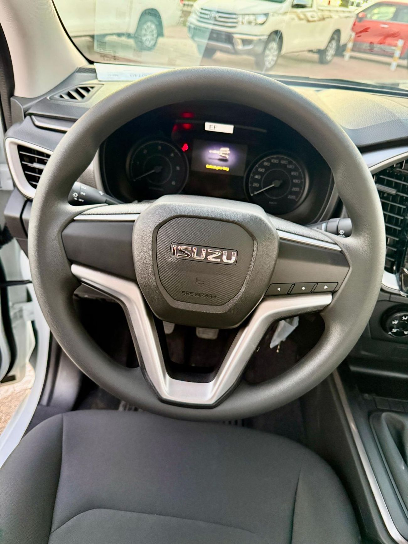 Isuzu DMax ISUZZ -D-MAX - SiNGLE CAB - 4x2 - 1.9L - DiESEL - WHITE