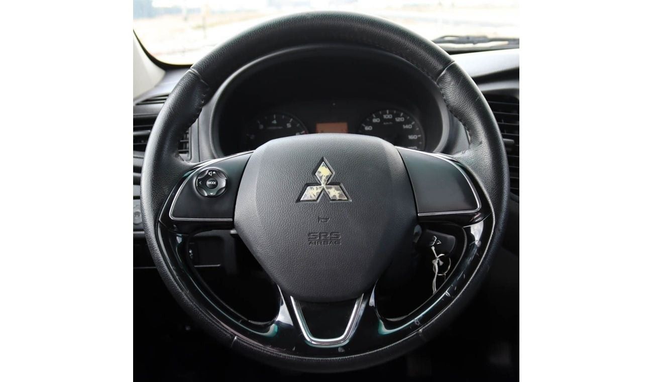 ميتسوبيشي L200 GL 2.4L (128 HP) Double Cab Utility Mitsubishi L200 2.4 L RWD 2020 GCC accident-free in excellent co