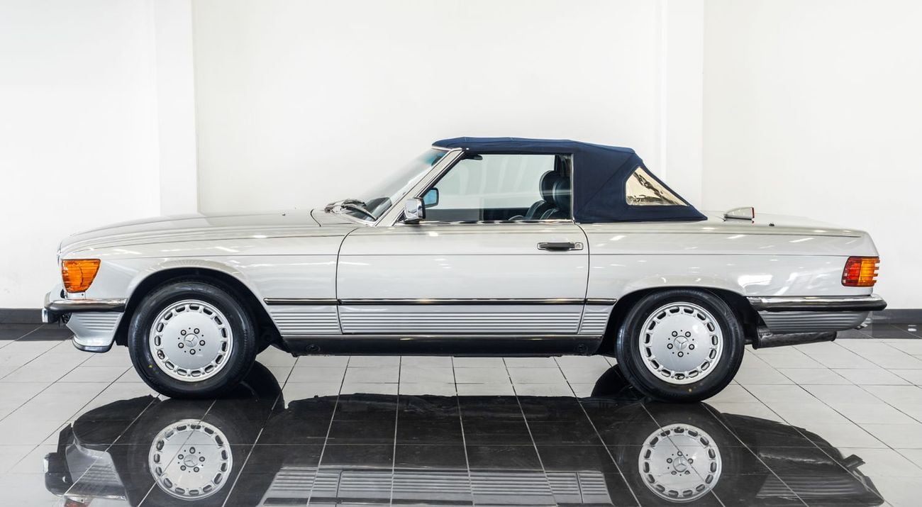 مرسيدس بنز SL 560