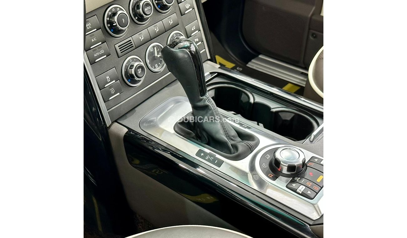 Land Rover Range Rover 2011 Range Rover Vogue V8 Supercharged, Mar 2024 Service Package, FSH, Excellent Condition, GCC