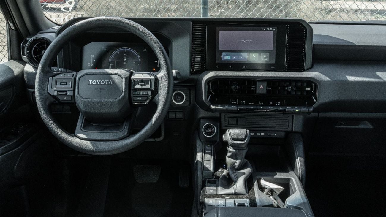 تويوتا برادو 2026 Toyota Prado 2.4L AT Petrol (White-Black) Mid Option