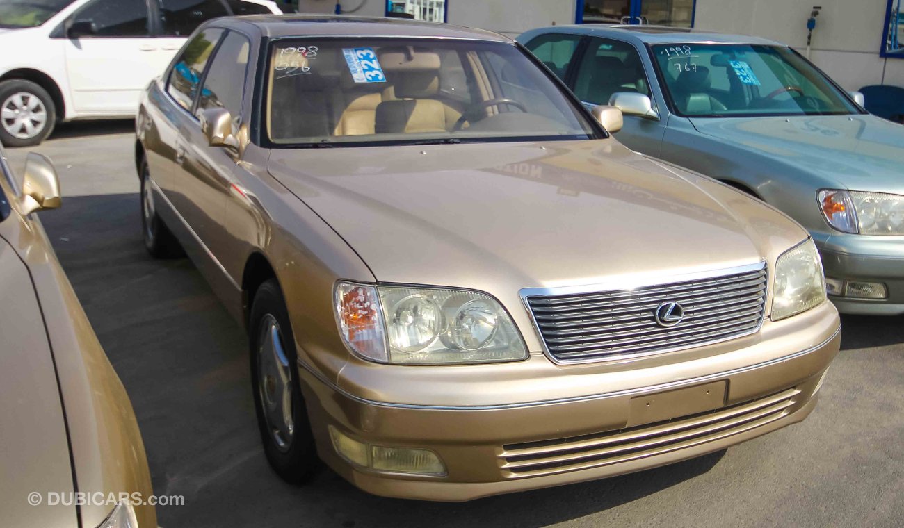 Lexus LS 400