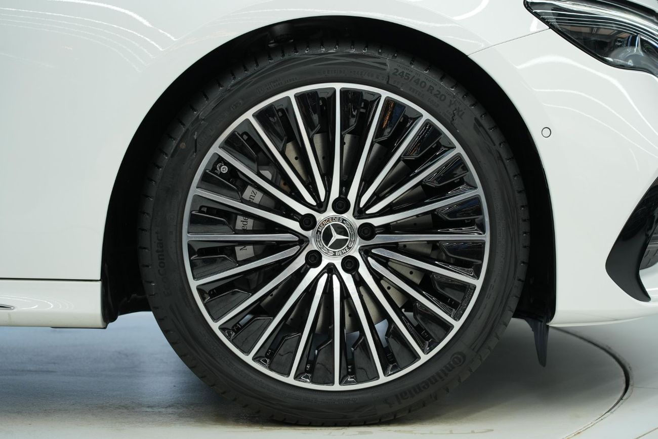 مرسيدس بنز E200