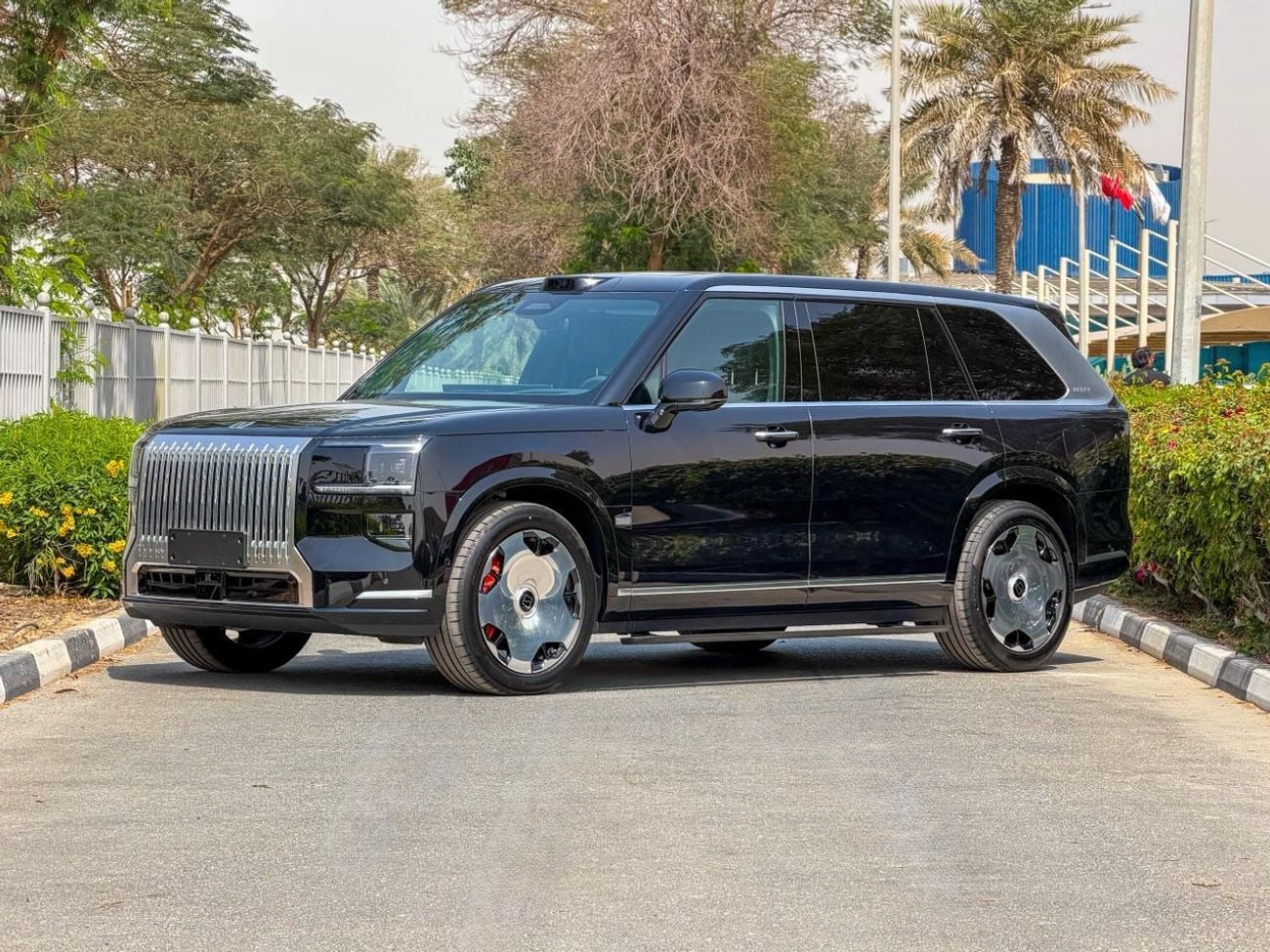 زيكر 9X 2025 ZEEKR 9X Ultra 55KWH I Range 1250KM  I2.0L DM-I Plugin Hybrid (898HP) I warranty&service