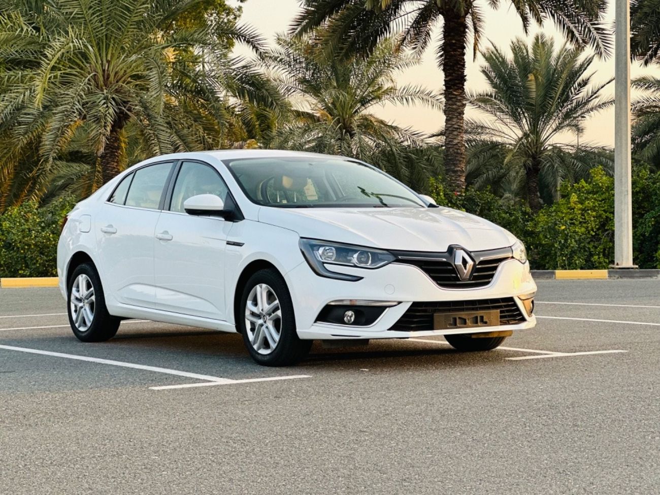 Renault Megane LE RENAULT MEGAN MODEL 2020 GCC SPACE