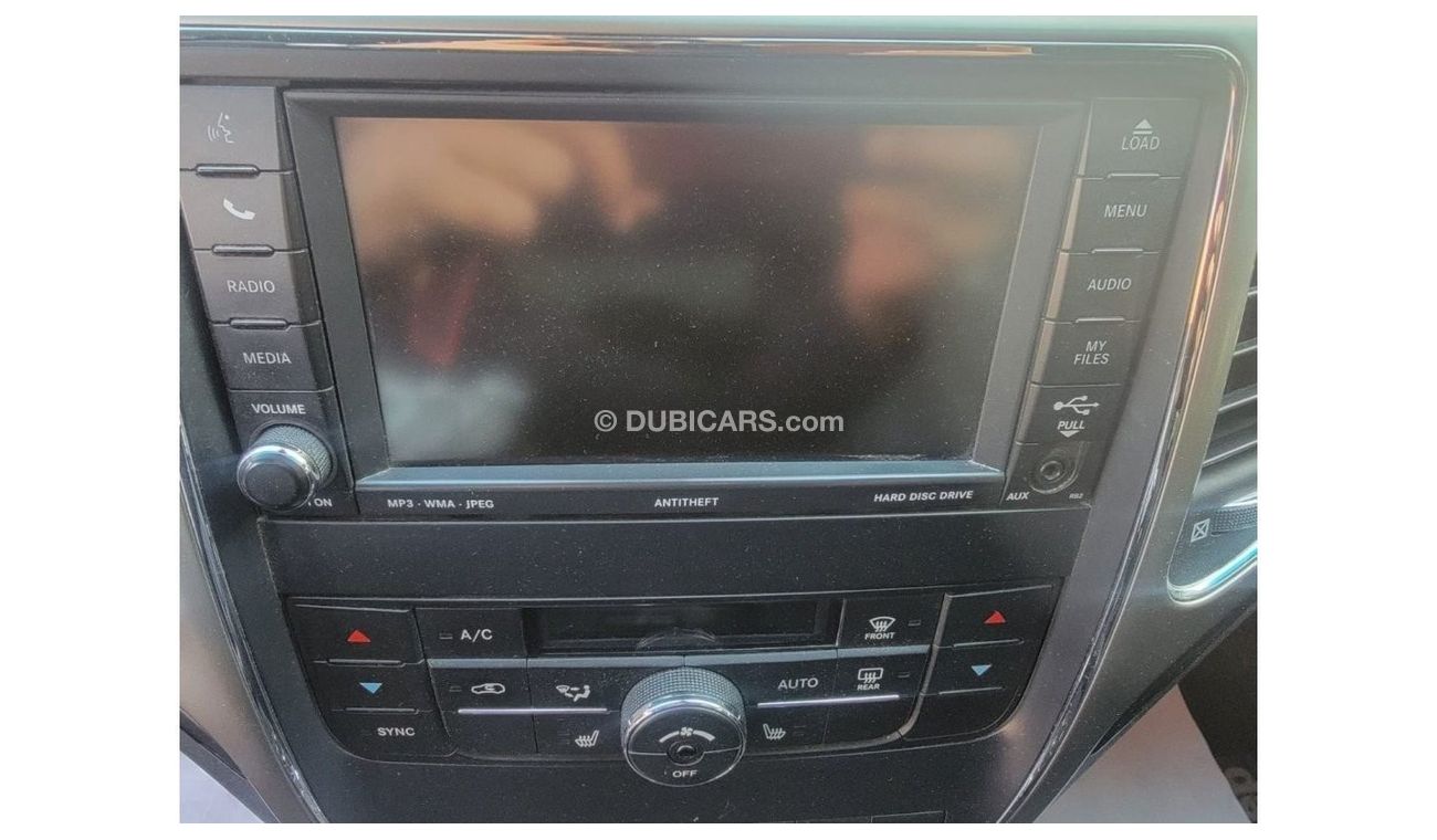 Jeep Grand Cherokee 2011 jeep grand cheroke V6