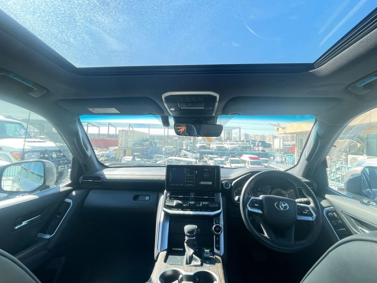 تويوتا لاند كروزر DIESEL 3,346 LITER ,RIGHT HAND DRIVE ONLY FOR EXPORT AVAILABLE