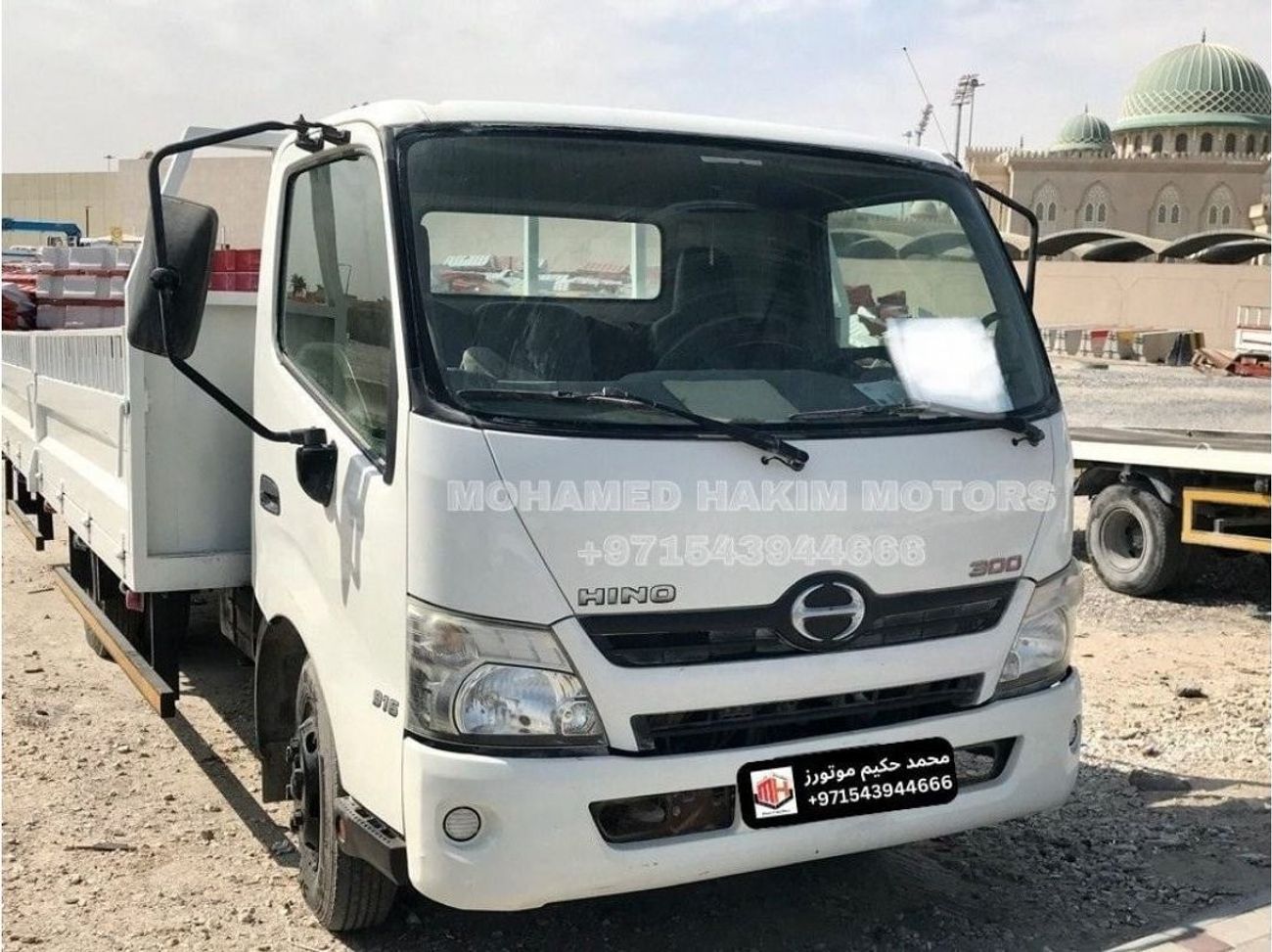 هينو 300 2023 هينو 714 مع صندوق كارجو طويل  4 طن مع ناقل حركة يدوي ديزل