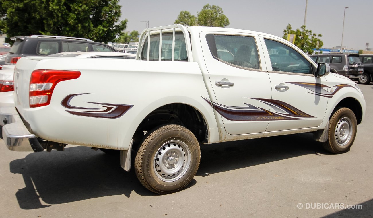 Mitsubishi L200 4x4 Petrol Engine