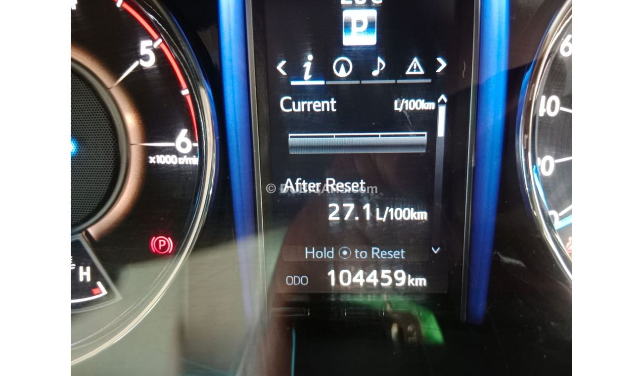 Toyota Fortuner TOYOTA FORTUNER RIGHT HAND DRIVE(PM05127)