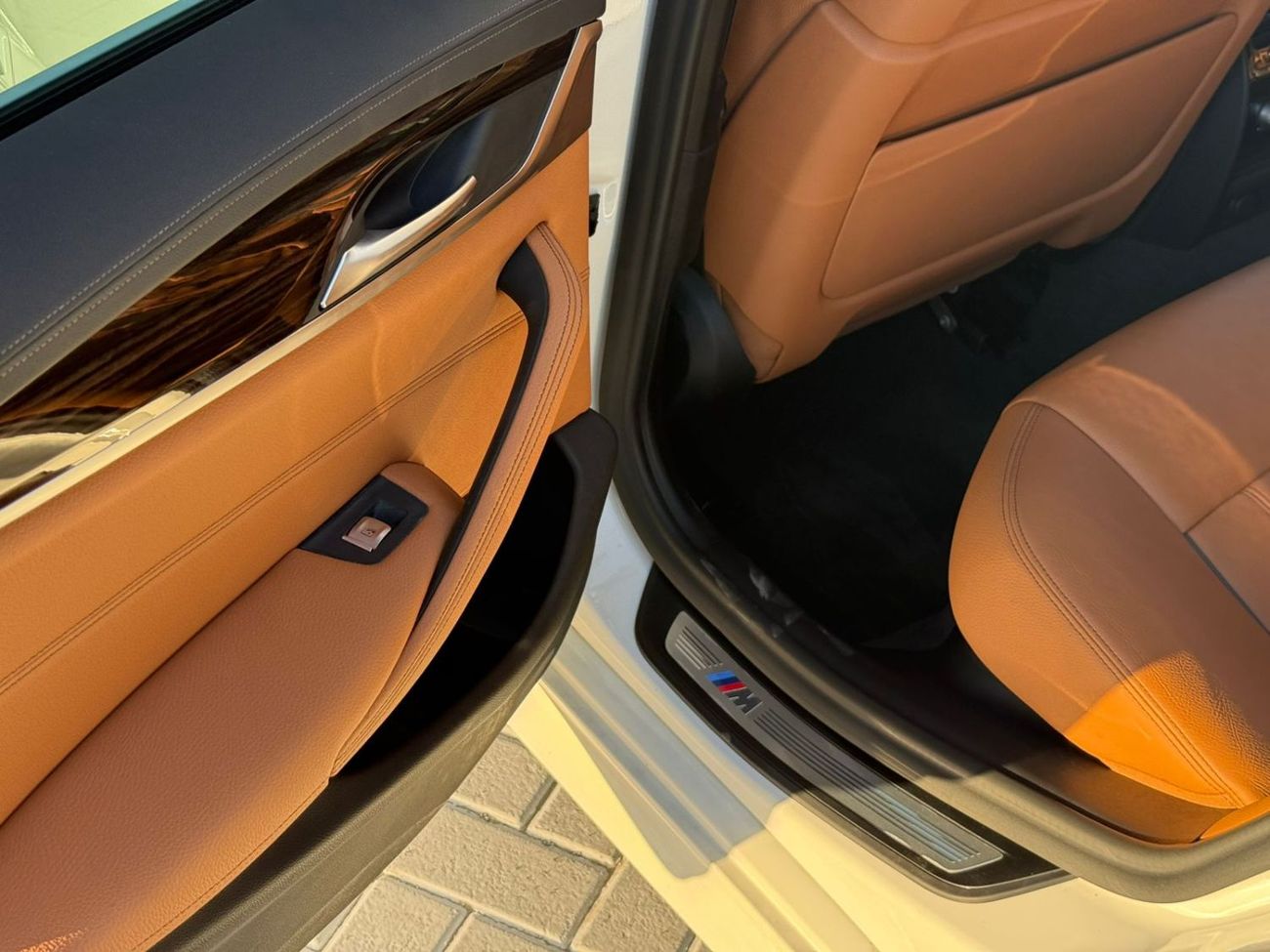 BMW 520i M Sport Comfort 2.0L