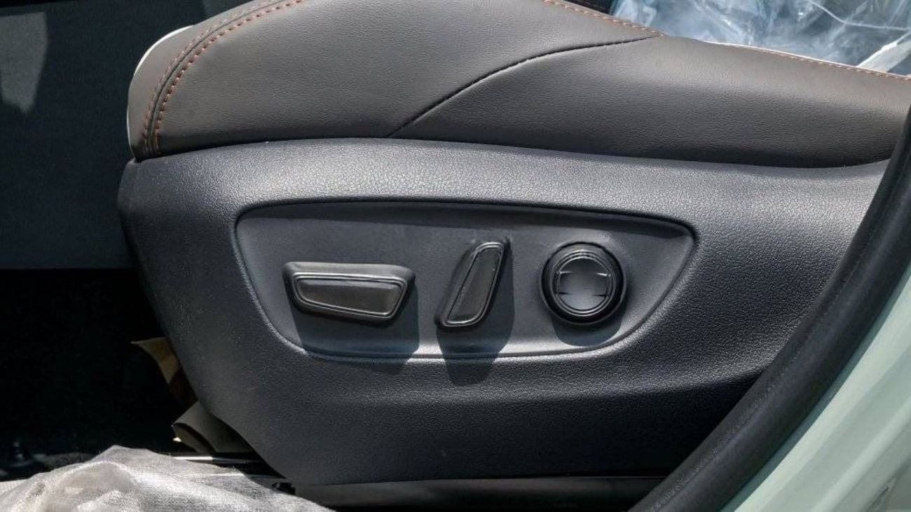 Toyota RAV4 Toyota RAV4 2.5L  ADVANTURE 4x4 AT full option 2024