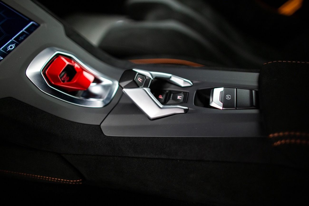 لامبورغيني هوراكان STO