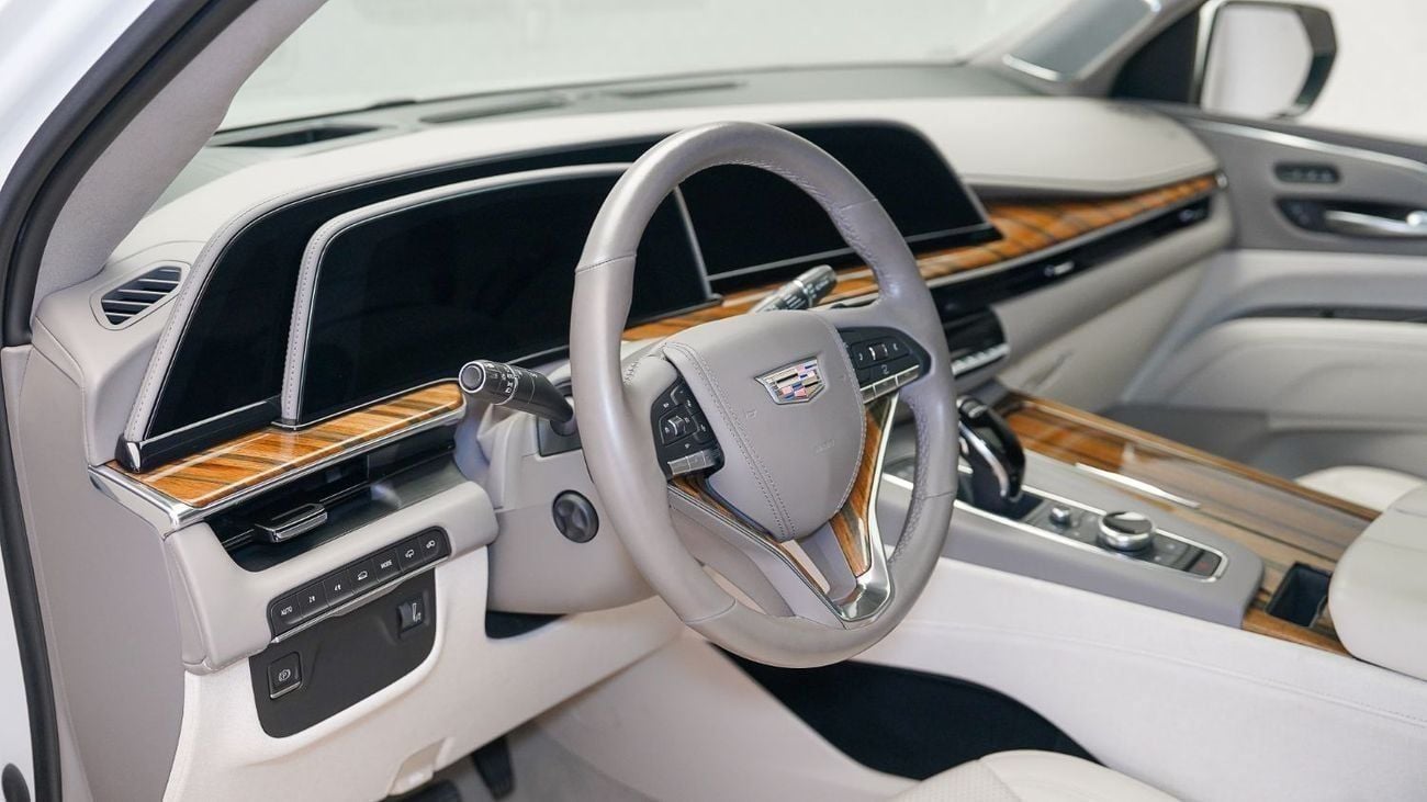 كاديلاك إسكالاد Premium Luxury 6.2L 4WD UAE's Very Best Example | 2 Years Free Servicing | AED 3,921 Per Month