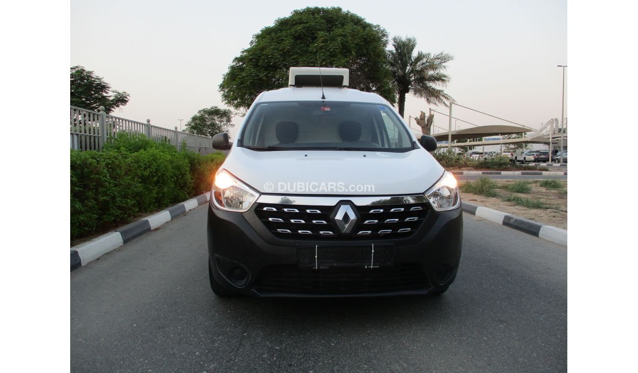 رينو دوكر فان 2018 مع ثلاجه بحاله الوكاله ماشيه فقط 28000 كيلوا تحت الضمان