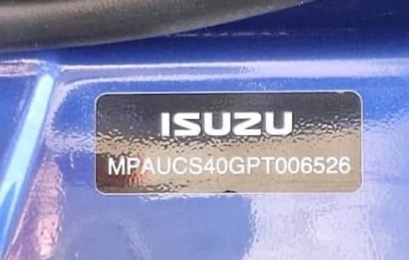 Isuzu MU-X HALF OPTION
