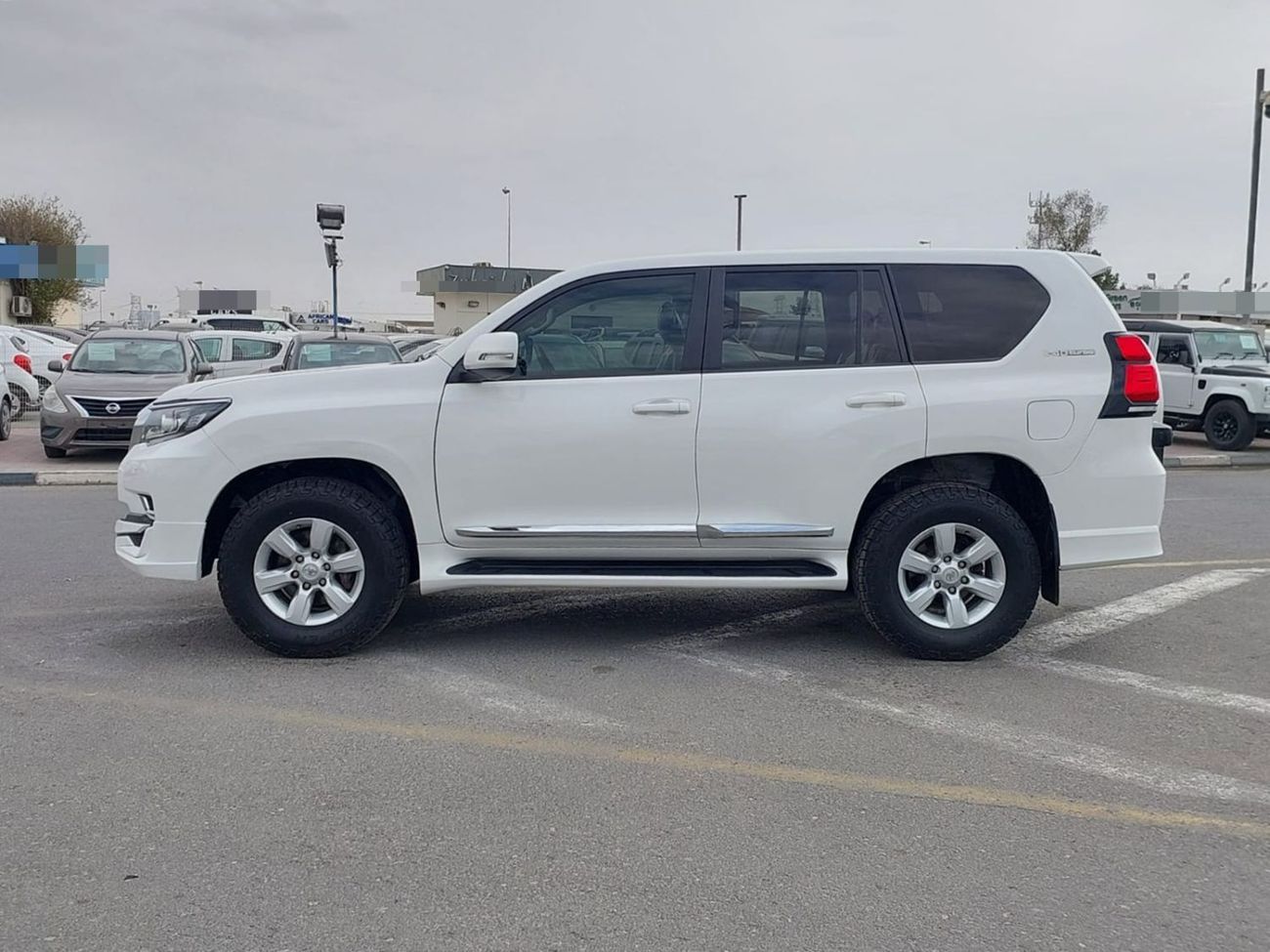 Toyota Land Cruiser TOYOTA LAND CRUISER PRADO SUV RHD 2016 MODEL 2.8 L DIESEL AUTOMATIC(PM18328)