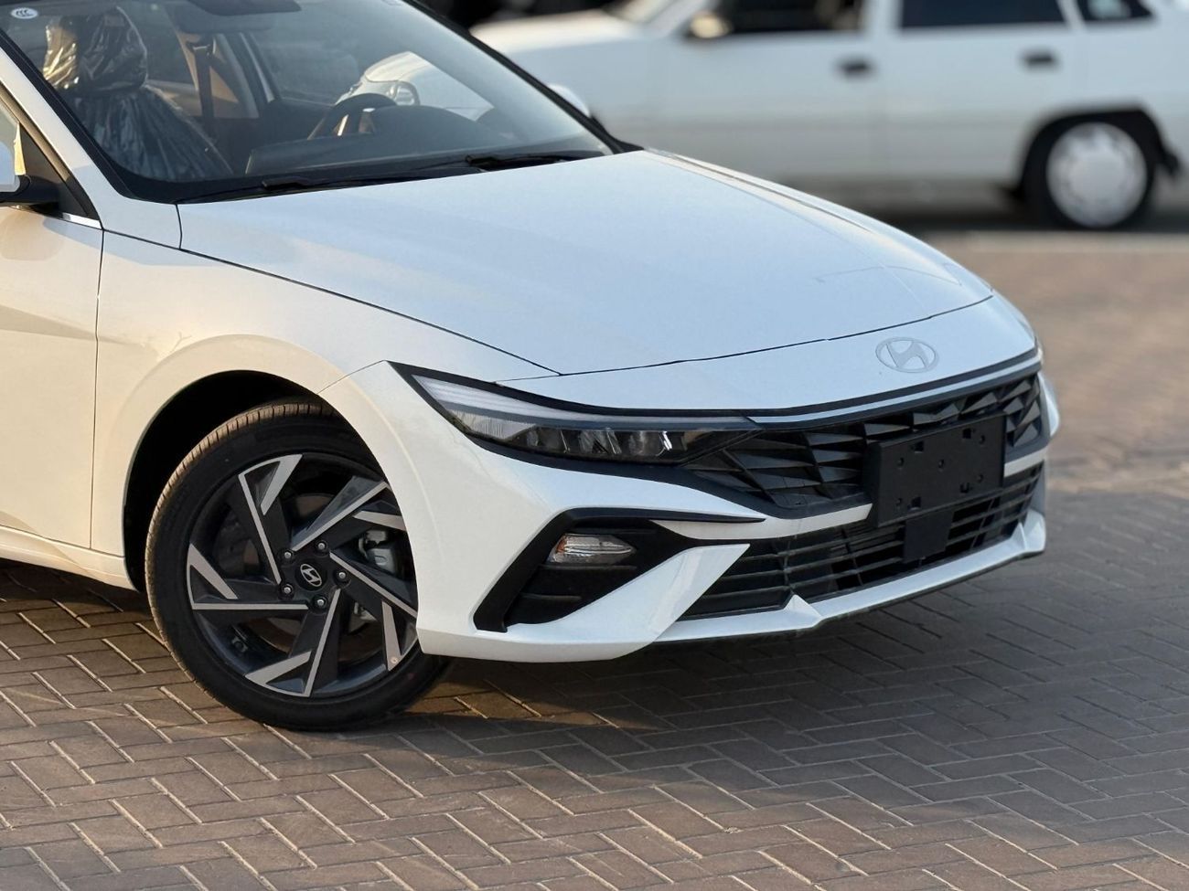 هيونداي إلانترا Comfort 1.5L Petrol 2025 Export Price @ 49,000 AED