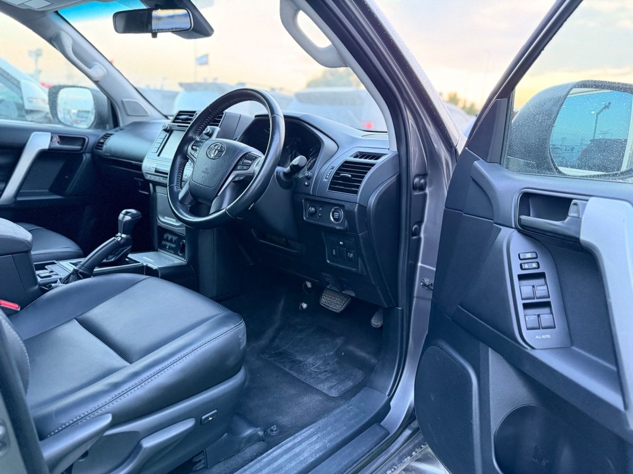 Toyota Prado TXL1 2.8L