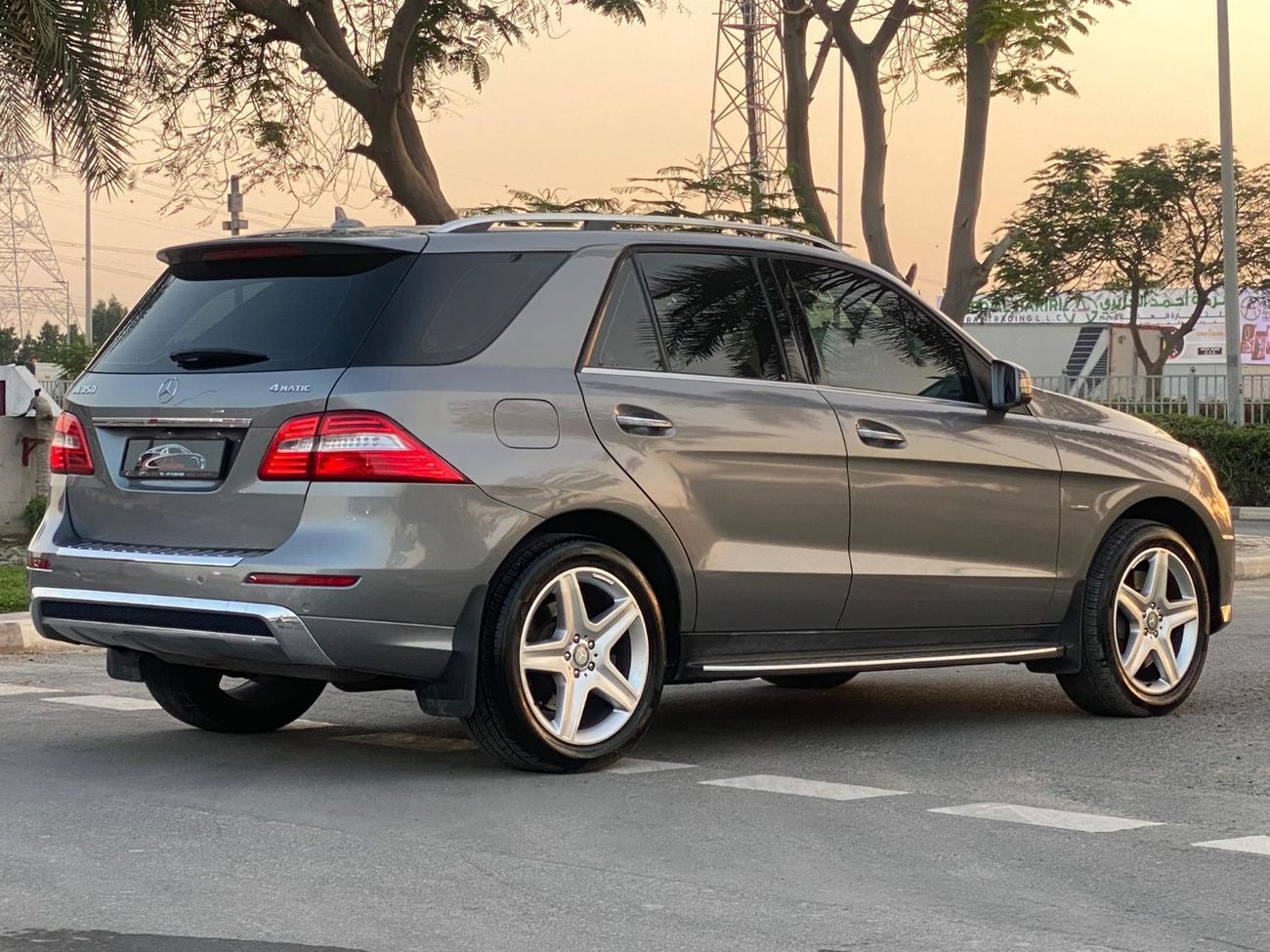 Mercedes-Benz ML 350 4MATIC BODY KIT AMG