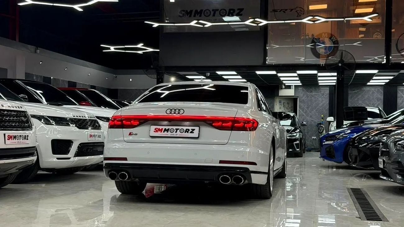 Audi S8 TFSI quattro 4.0L