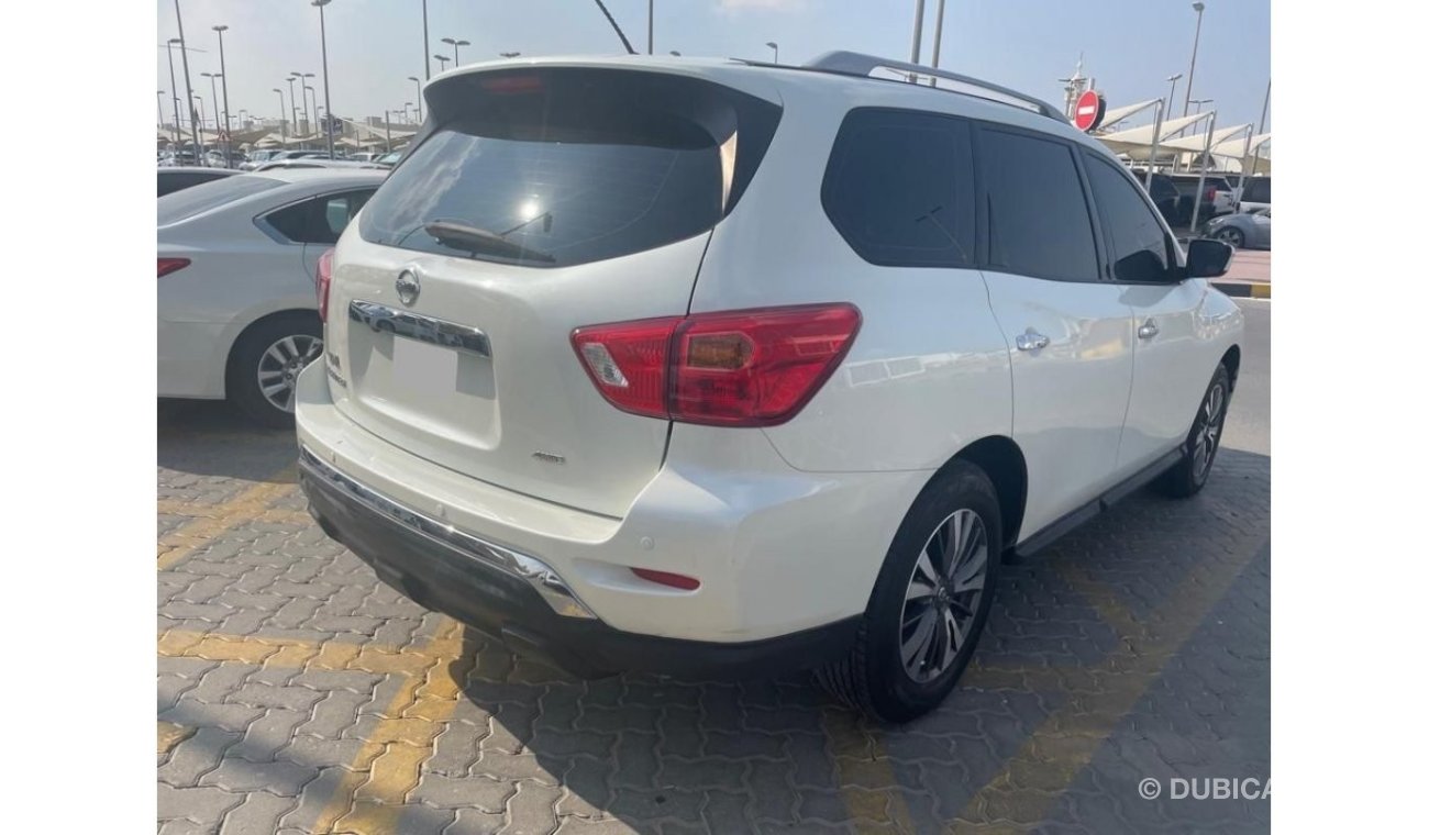 Nissan Pathfinder SV 2018 GCC model, agency paint, 6 cylinder, mileage 73000km