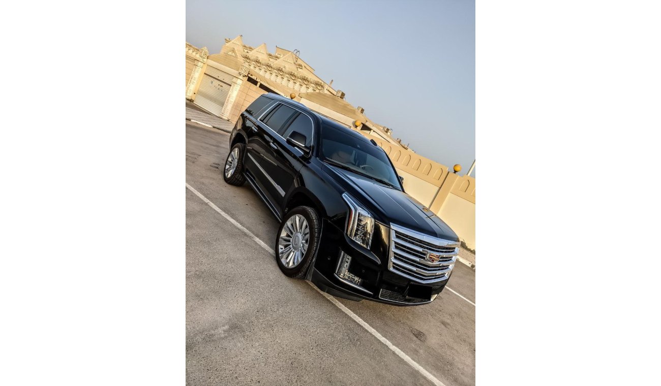 Cadillac Escalade Platinum, Full option, very clean.