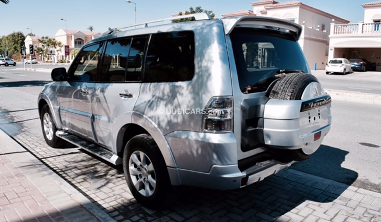 ميتسوبيشي باجيرو 3.5 GLS V6