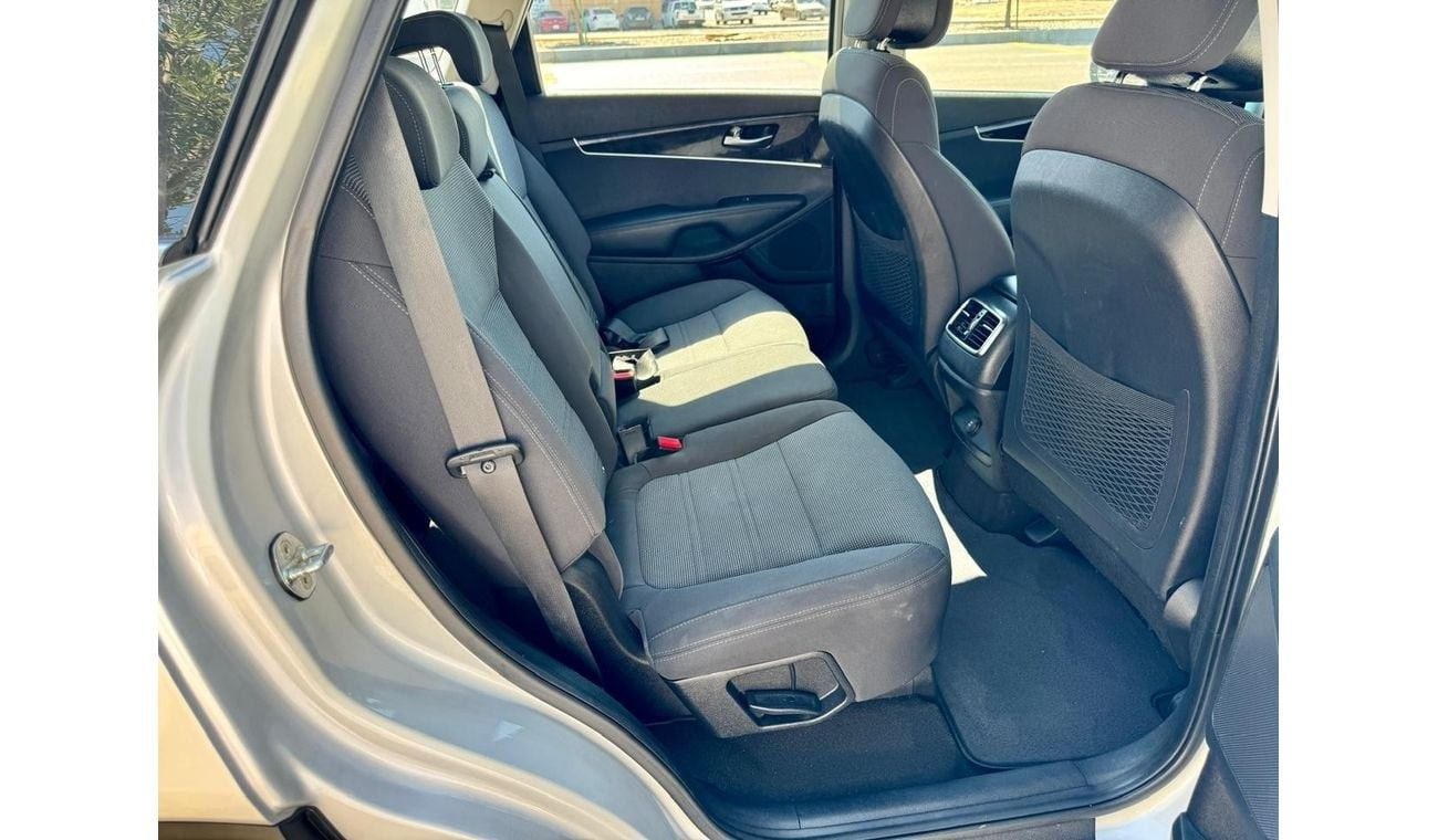 Kia Sorento LX 2.4L 860x48-Monthly l GCC l Cruise, Camera, GPS l Accident Free