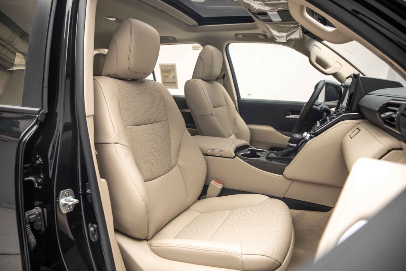 تويوتا لاند كروزر GXR 4.0L - Attitude Black Inside Beige | Export Only