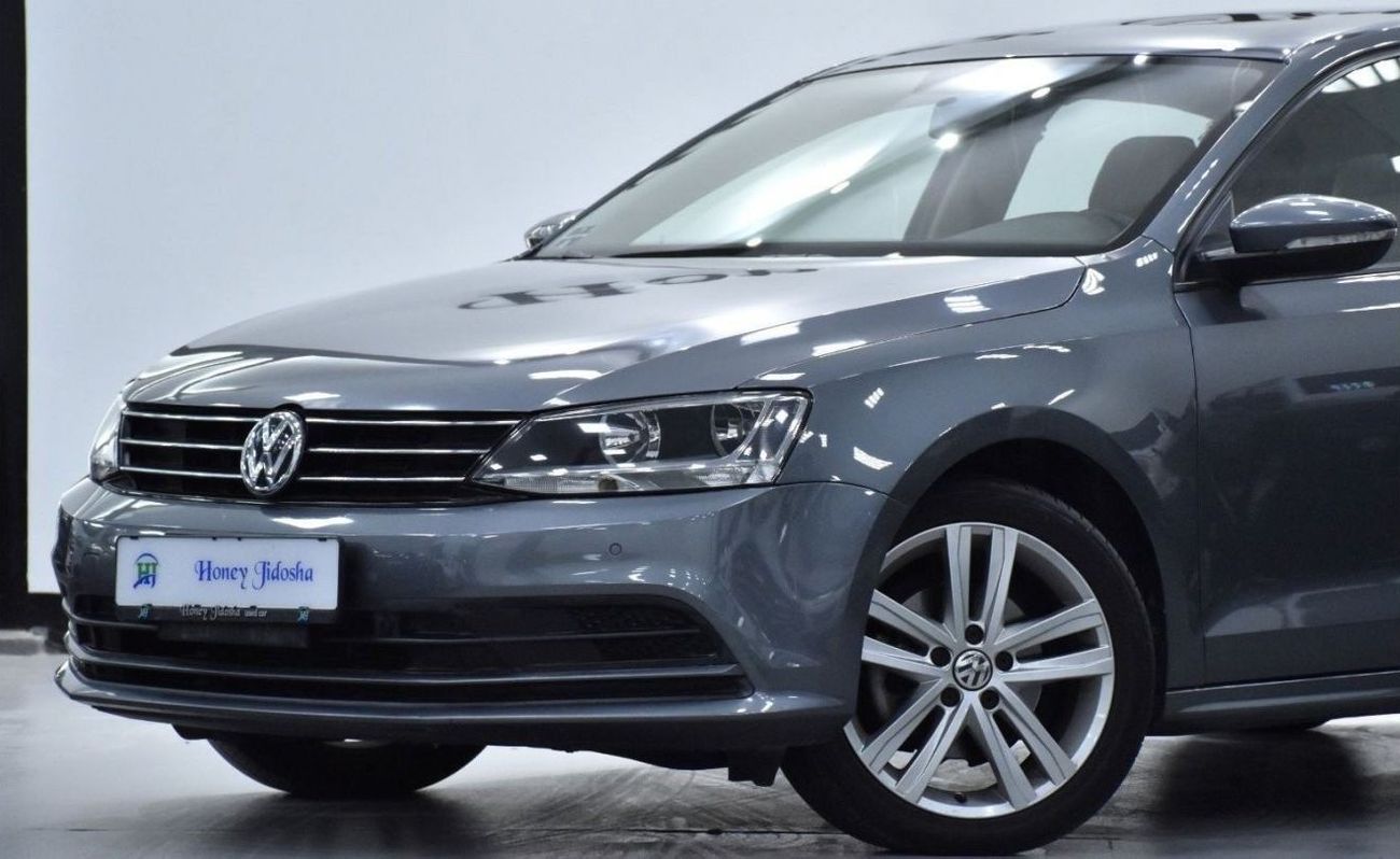 فولكس واجن جيتا EXCELLENT DEAL for our Volkswagen Jetta ( 2018 Model ) in Grey Color GCC Specs